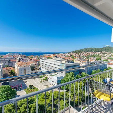 Διαμέρισμα View