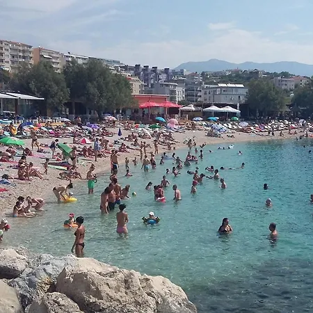 Διαμέρισμα View *